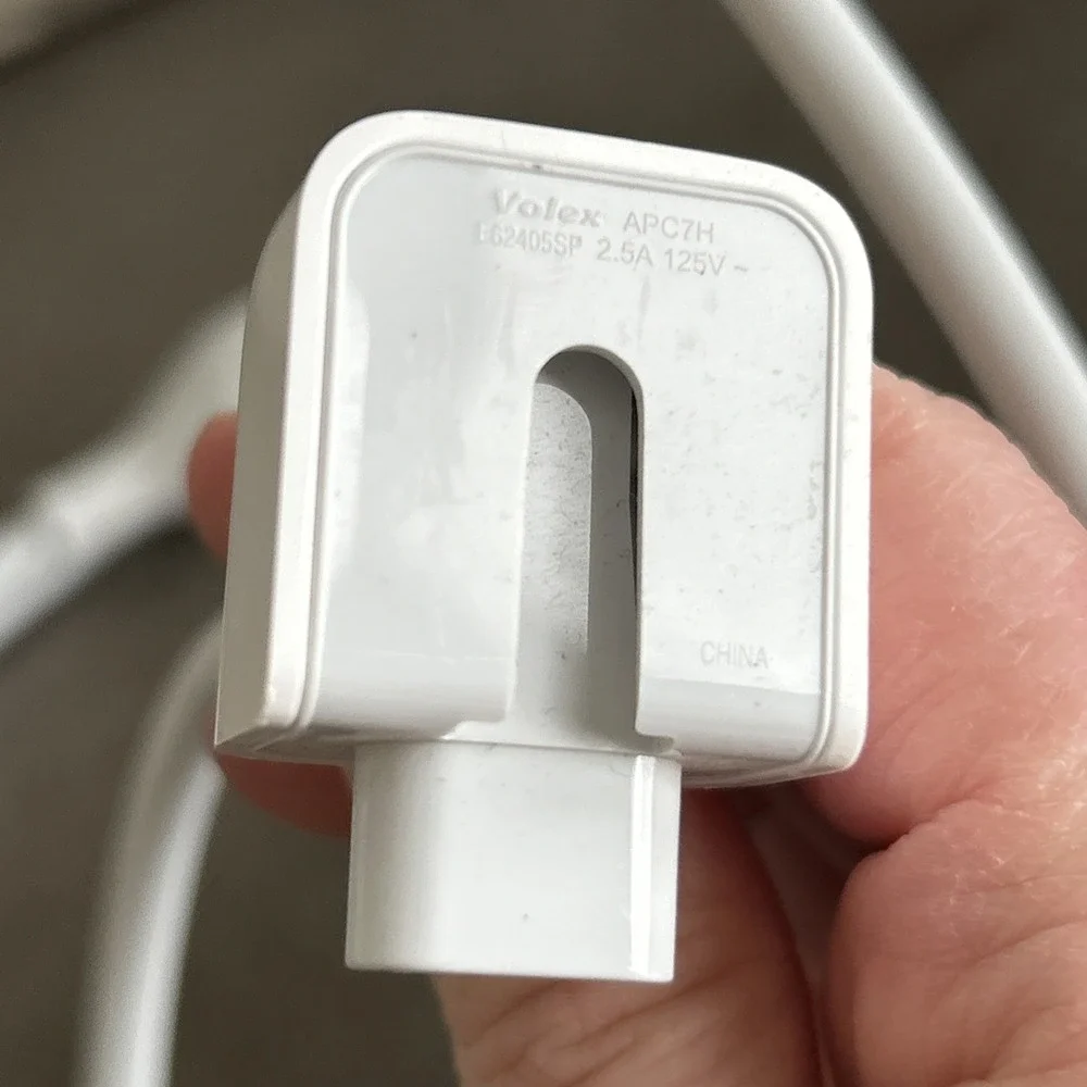 Authentic Apple Extension Cord Cable 6 Ft 1.8M Mac Macbook Power Adapter Charger